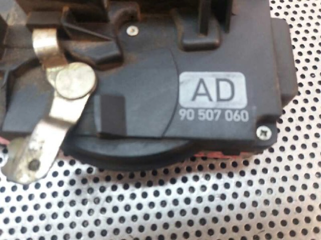 90507060 OPEL Cerradura de puerta delantera derecha  en stock Huelva