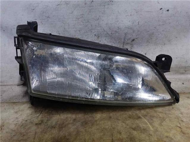 Luz derecha 90512320 OPEL