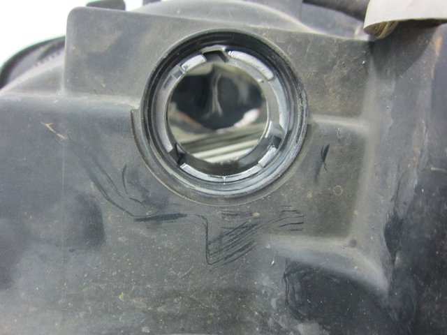 OPEL 90520877 Faro izquierdo  en stock Terrassa