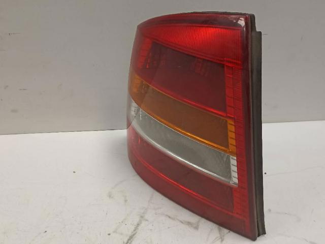 90521542 Piloto trasero izquierdo  en stock Castellón