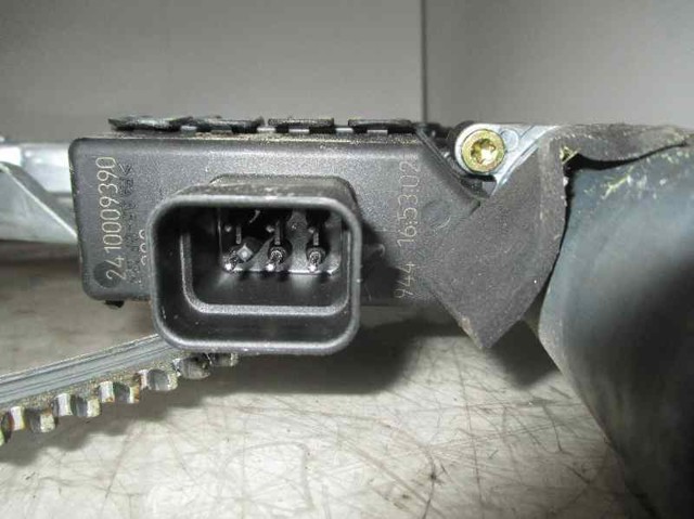 OPEL 90521881 Motor del elevalunas eléctrico  en stock Salamanca
