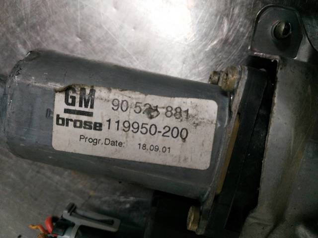 OPEL 90521881 Motor del elevalunas de la puerta delantera izquierda  comprar en Murcia