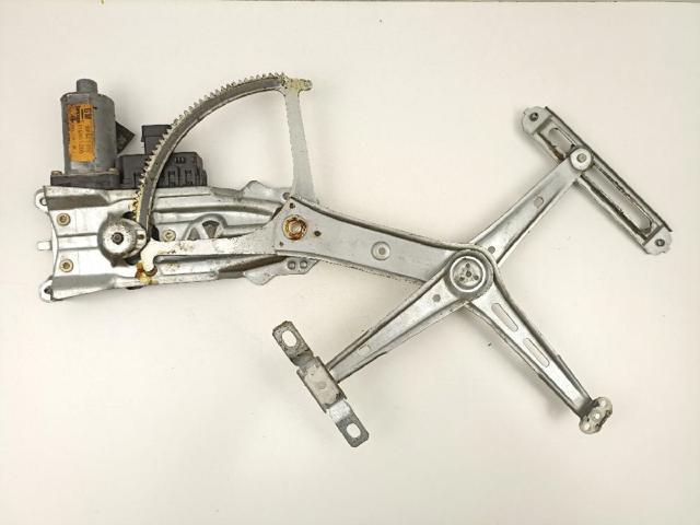 90521882 Motor del elevalunas de la puerta delantera derecha  comprar en Zaragoza