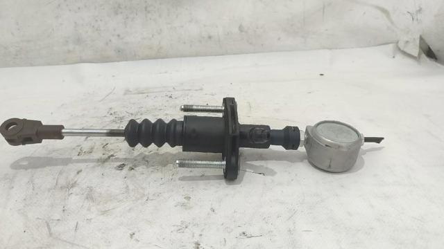 Cilindro maestro de clutch 90523769 OPEL