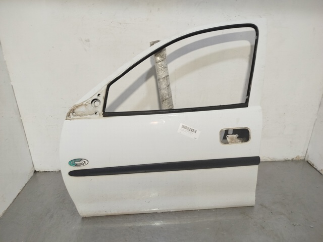 Precio del repuesto Puerta del conductor Corsa  hatchback