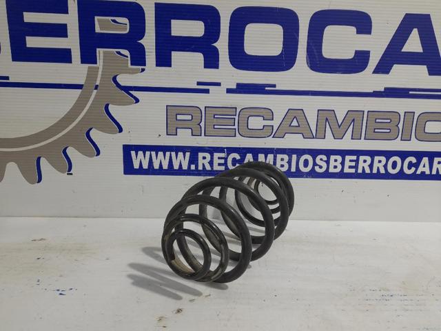 Aislador de resorte trasero inferior de goma 90538496 OPEL