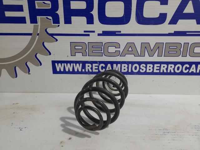 Aislador de resorte trasero inferior de goma 90538496 OPEL