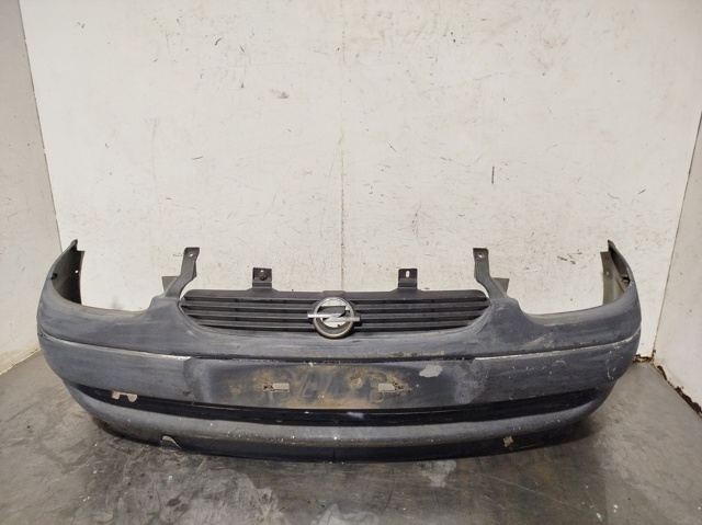 Parachoques para Opel Combo  ()