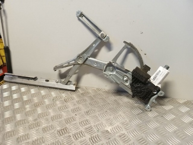 Comprar Mecanismo de elevalunas de la puerta delantera derecha Opel Astra  53B a bajo precio
