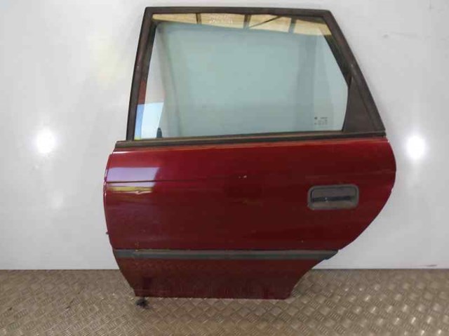 Puerta trasera izquierda 90560189 Opel