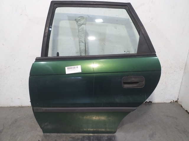 Puerta trasera izquierda 90560189 Opel