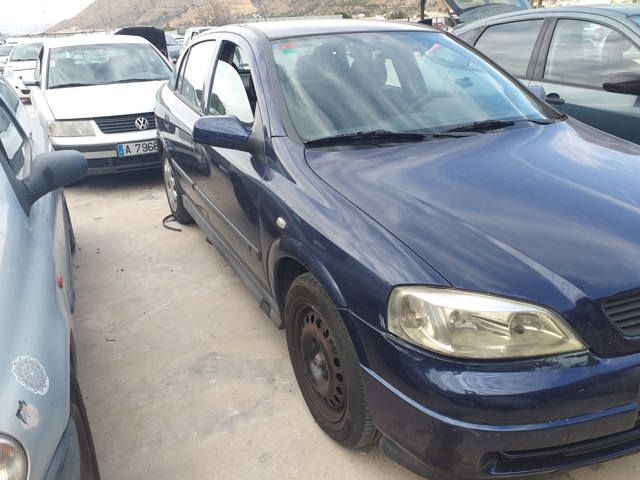 OPEL 90561158 Cerradura de la puerta trasera derecha  en stock Valencia