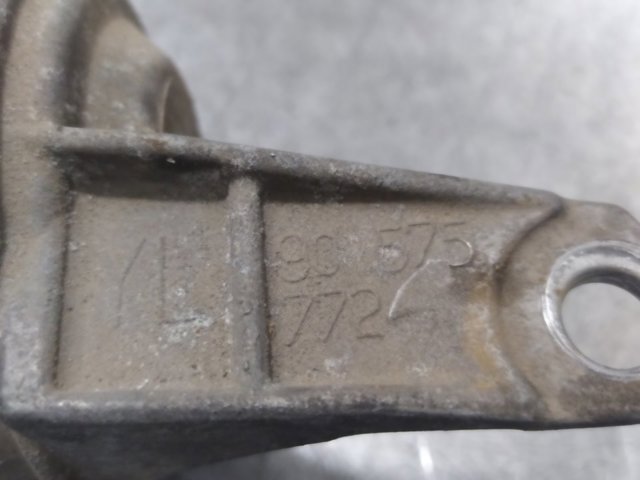 90575772 OPEL Soporte de motor derecho  comprar en Oviedo