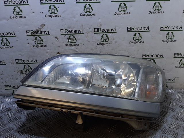 Faros delantero izquierdo 90582021 OPEL