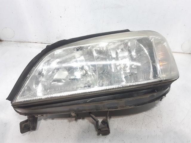 Faros delanteros 90582021 OPEL