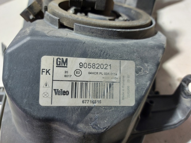 90582021 OPEL Faro izquierdo  comprar en Jaén