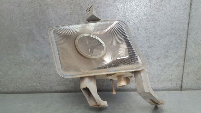 Luz antiniebla izquierda 90585029 OPEL