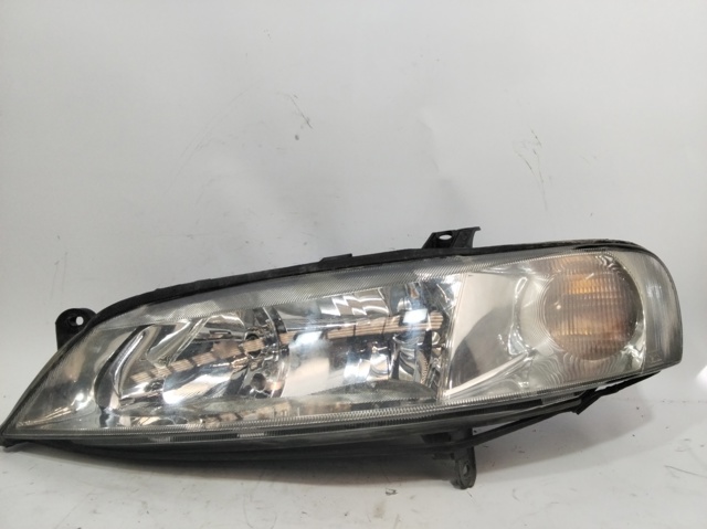 Faro izquierdo Opel Vectra 36