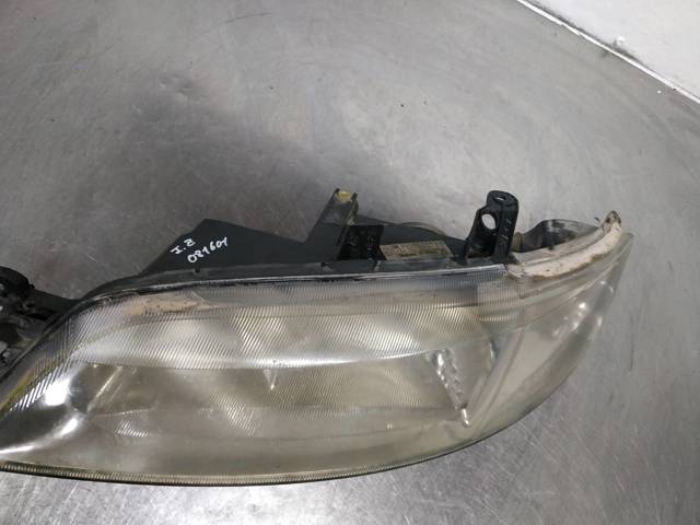 Faro izquierdo Opel Vectra 36