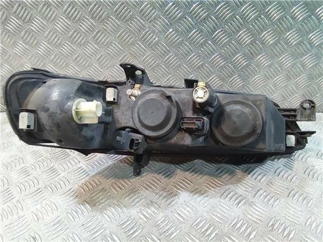 Faro izquierdo Opel Vectra 36