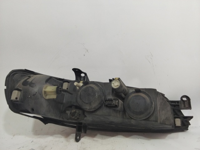 Faro izquierdo Opel Vectra 36