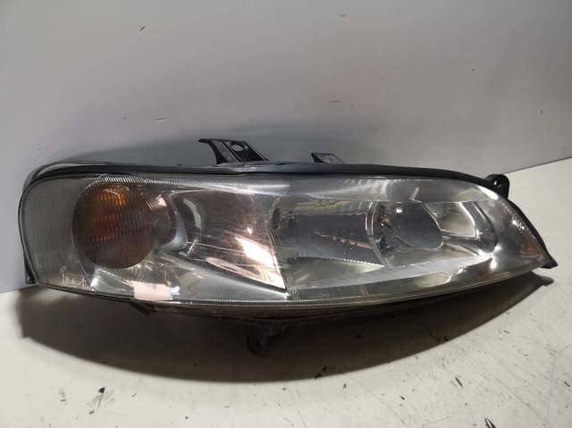 OPEL 90586845 Faro derecho  disponible Lugo