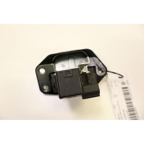 905923361R RENAULT Cerradura de tapa de maletero  disponible Ourense