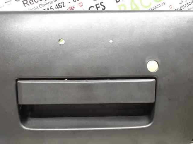 Moldura de tapa de maletero 90606EA810 NISSAN
