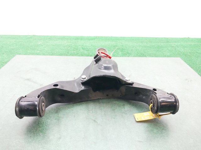 9063304107 Brazo inferior derecho de la suspensión delantera  comprar en Pontevedra