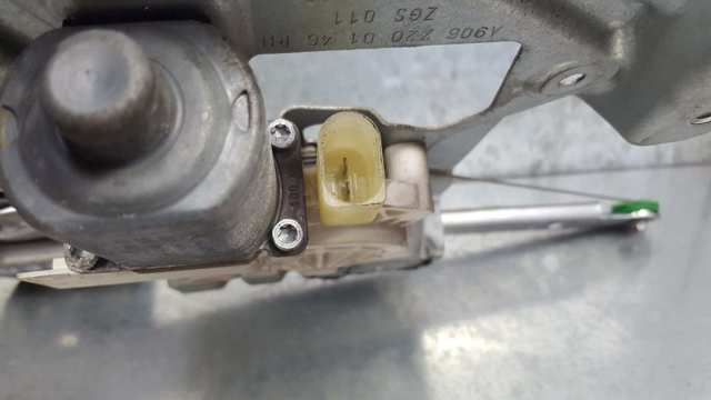 MERCEDES 9067200146 Mecanismo de elevalunas delantero derecha comprar Tarragona