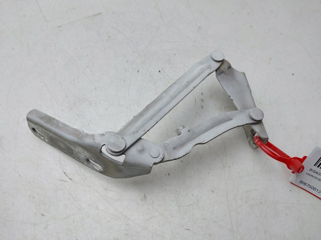 9067500121 Mercedes