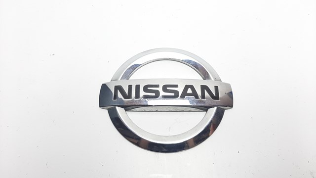 Emblema de tapa de maletero 90891EB300 Nissan