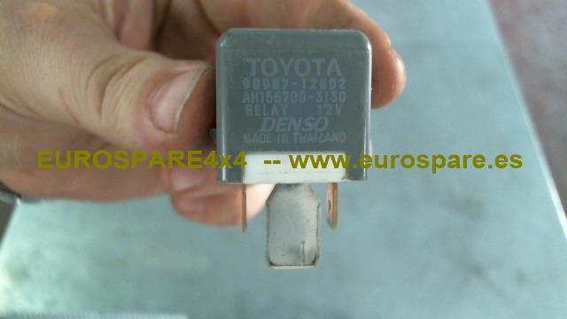 90987T2002 Toyota