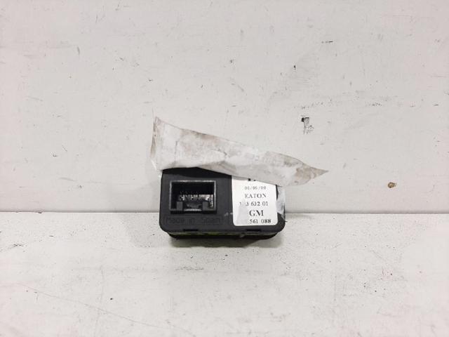 9100301 Unidad de control de elevalunas delantera izquierda  disponible Málaga