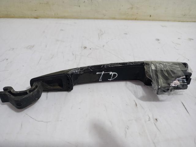 910959 PEUGEOT Soporte de manija exterior de puerta delantera derecha  en stock Gandía