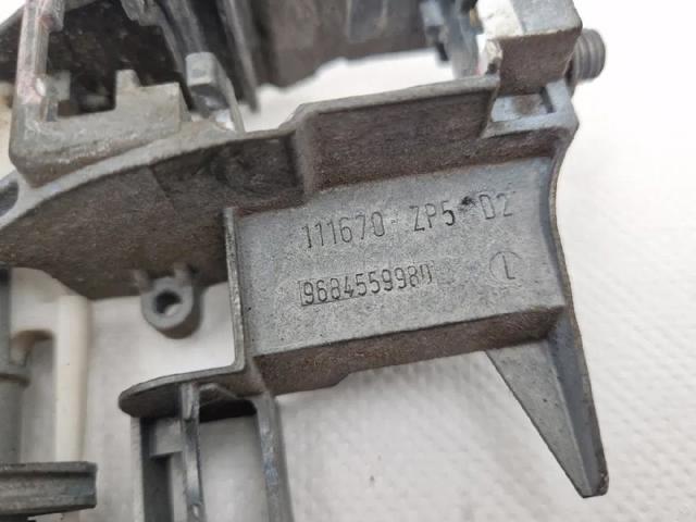 9109A6 Soporte de manija exterior de puerta derecha  disponible Burgos