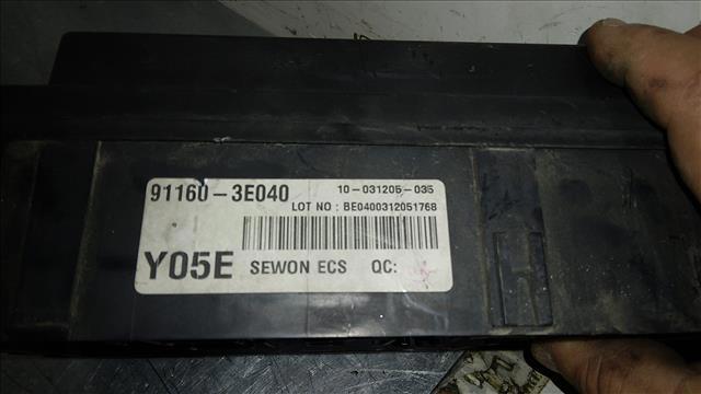 HYUNDAI 911603E040 Caja de fusibles  en stock Valencia