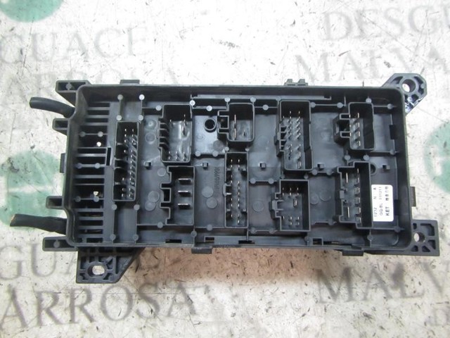 911603E040 Caja de fusibles  comprar en Pontevedra