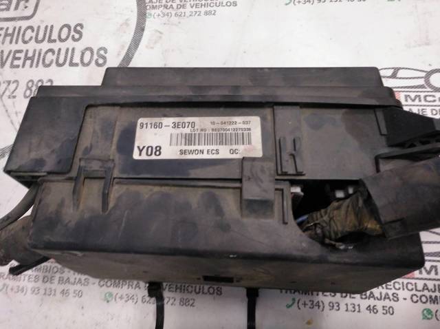 911603E070 Caja de fusibles  disponible Burgos