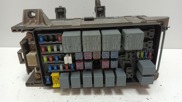 911603E070 Caja de fusibles  comprar en Zaragoza