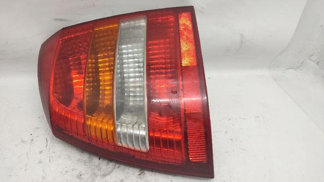 9117402 Piloto trasero izquierdo  en stock Granada