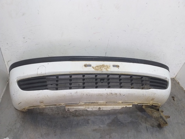 Parachoques delantero Opel Zafira A F75 usado