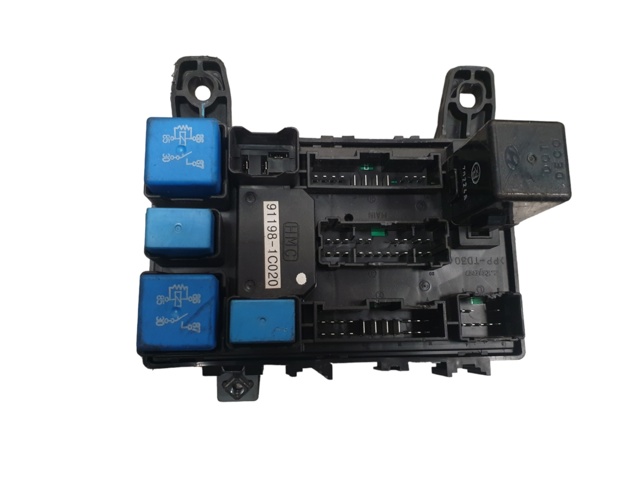 Caja de relés y fusibles Hyundai Getz  (2002-2011)