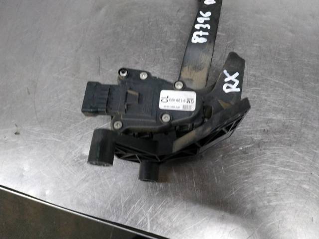 9129423 Pedal del acelerador  disponible Burgos