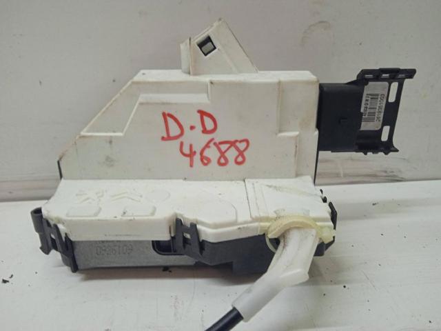 9135EA PEUGEOT Cerradura de puerta delantera derecha  disponible Vigo