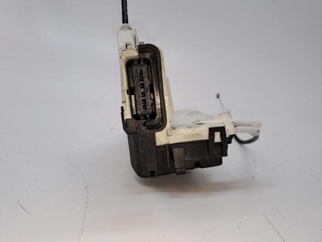 9135EG PEUGEOT Cerradura de puerta delantera izquierda  comprar en Oviedo