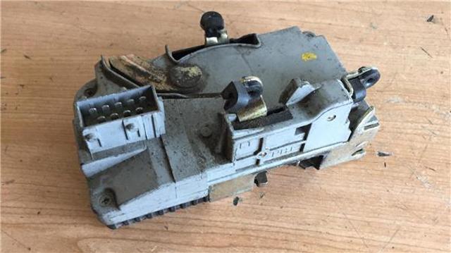 9135H8 Cerradura de puerta delantera izquierda  comprar en Reus