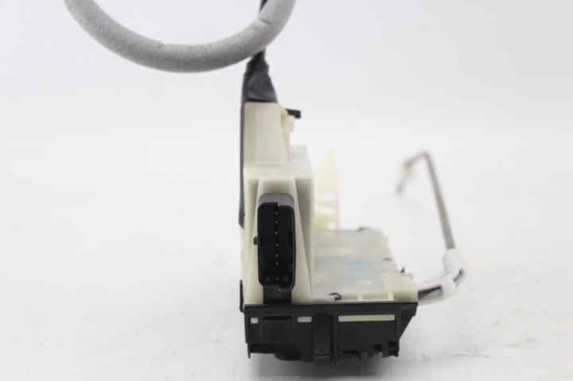 PEUGEOT 9135HQ Cerradura de puerta delantera izquierda  comprar en Albacete