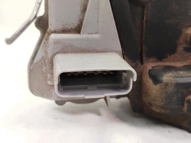 9135L0 Cerradura de puerta delantera izquierda  disponible Utrera