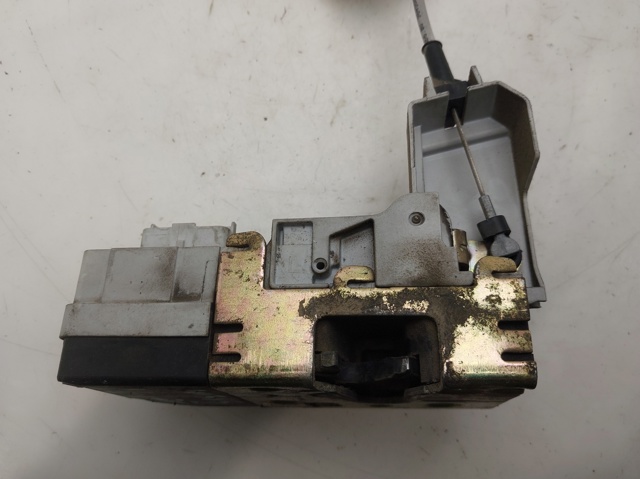 9135L0 PEUGEOT Cerradura de puerta delantera izquierda  comprar en Lleida